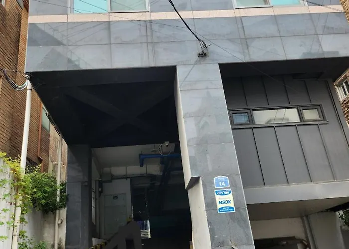 アパート 풀하우스 한강 505 연남 홍대 루프탑 Full House River 505 Yeonnam Hongdae Rooftop *